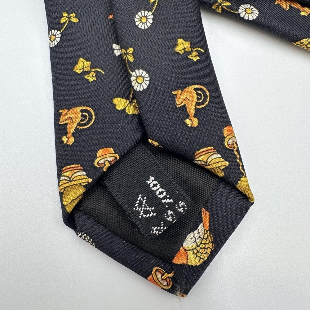 Salvatore Ferragamo Tie Mens Silk Black Gold Garden Squirrel Bird Italy Luxury‎ - Picture 7 of 9